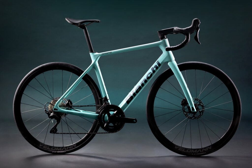 Bianchi Infinito ICR - 105 12sp, Palladium Carbon Wheels - Road Bike