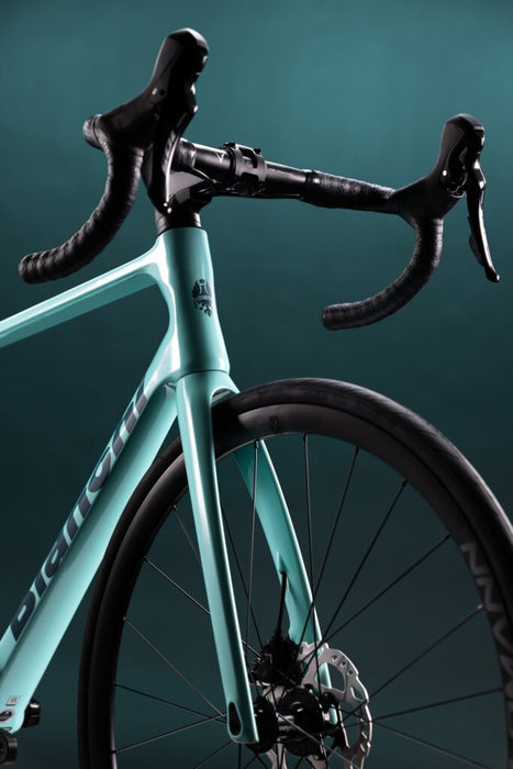 Bianchi Infinito ICR - 105 12sp, Palladium Carbon Wheels - Road Bike