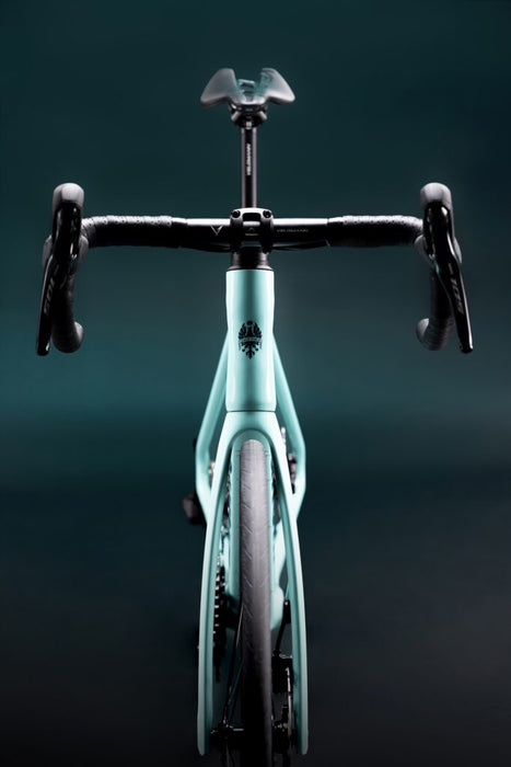 Bianchi Infinito ICR - 105 12sp, Palladium Carbon Wheels - Road Bike