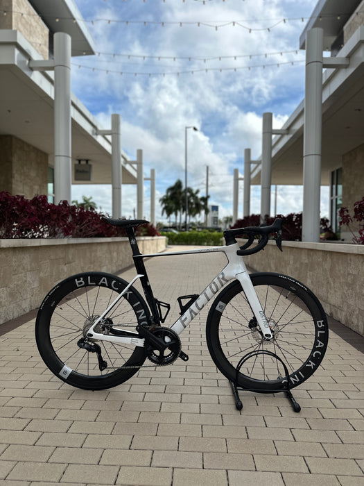 Factor Bikes OSTRO VAM - Shimano Ultegra Di2