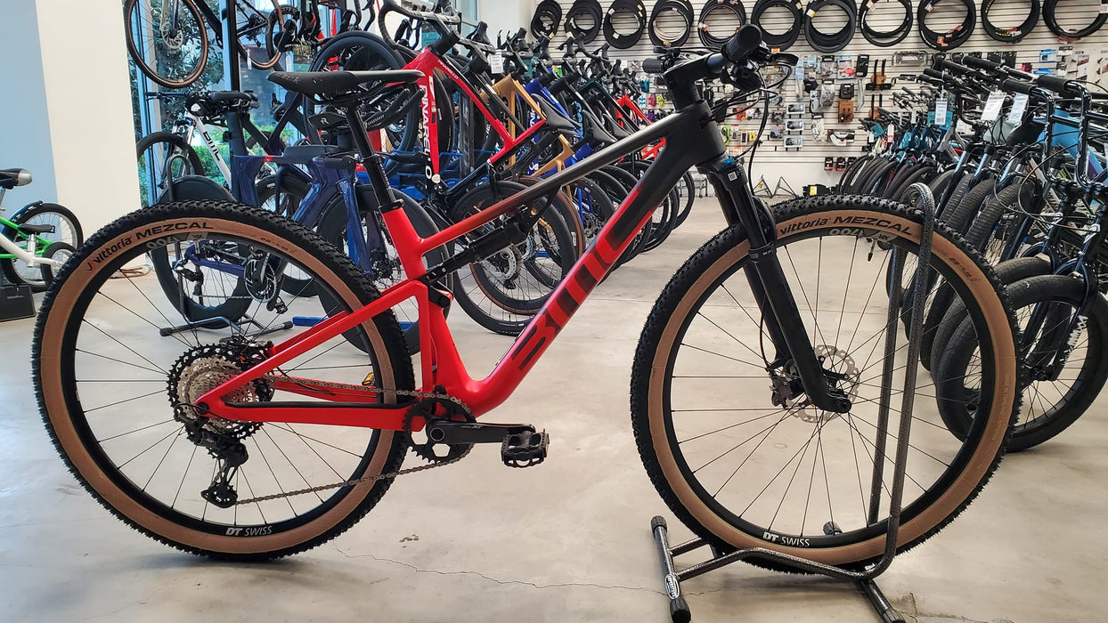 BMC Fourstroke TWO - Carbon / Red