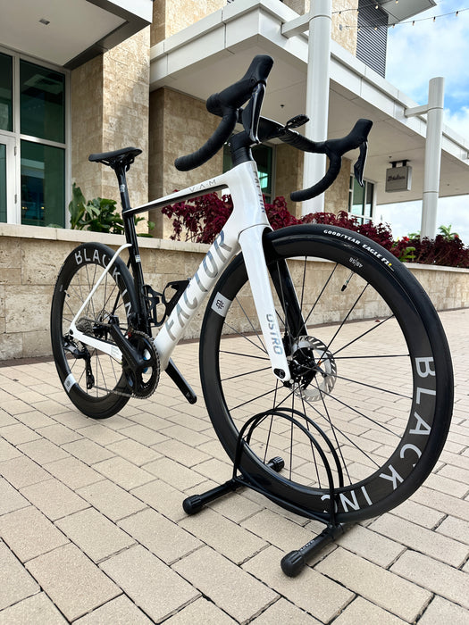 Factor Bikes OSTRO VAM - Shimano Ultegra Di2