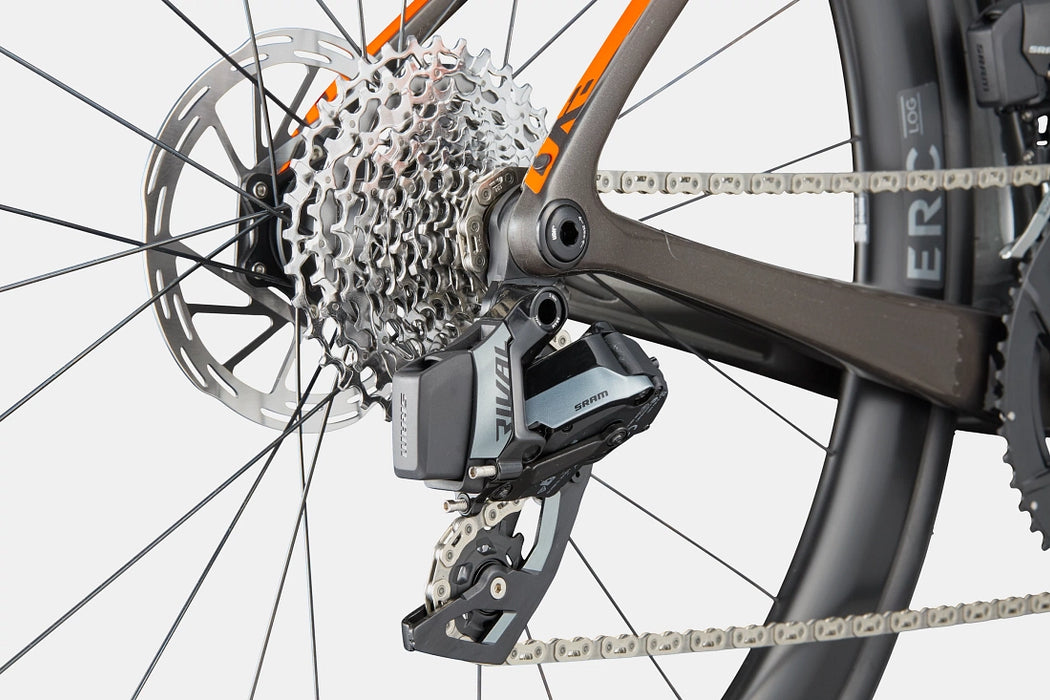 Cannondale SuperSix EVO 4 Road bike, SRAM Rival AXS, DT Swiss ERC 45 Carbon Wheels