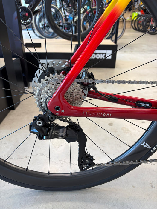 TREK Emonda Project ONE 2023, Shimano Di2, Atten Carbon wheels, Size 54 - USED