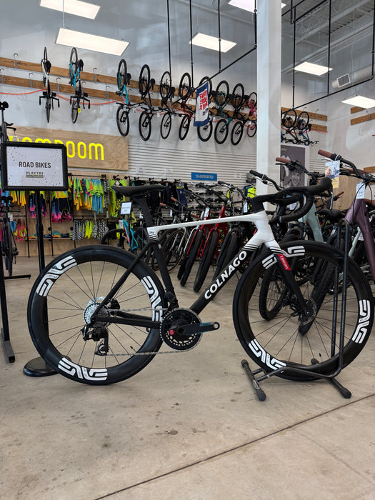 Colnago V5RS Disc, SRAM Force AXS E1, ENVE SES 4.5 Carbon wheels