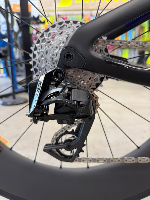 Argon 18 E-119 Tri+ Disc SRAM Force AXS, Reserve 77/88 Wheels - Triathlon bike