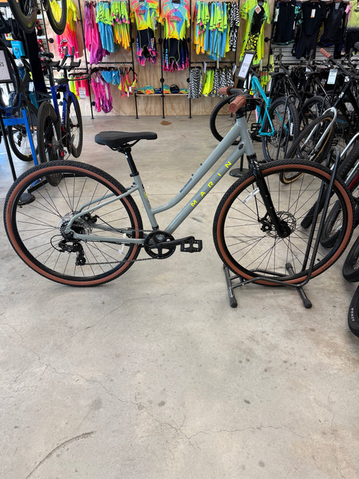 marin urban bike Marin Kentfield 1 ST, Step-Through Hybrid Bike