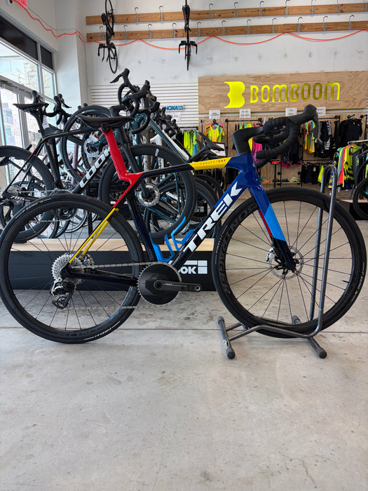 Trek Madone SLR 9 AXS Project One, Gen 8 Team Replica , SRAM Red AXS - 2026 - USED