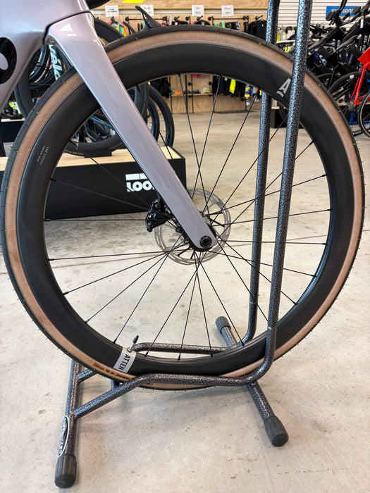 Cervélo Áspero-5 FORCE AXS 1, ATTEN L42 Carbon Wheels - Custom Road