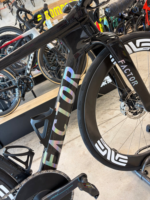 Factor ONE - SRAM Red, ENVE 4.5 Carbon wheels