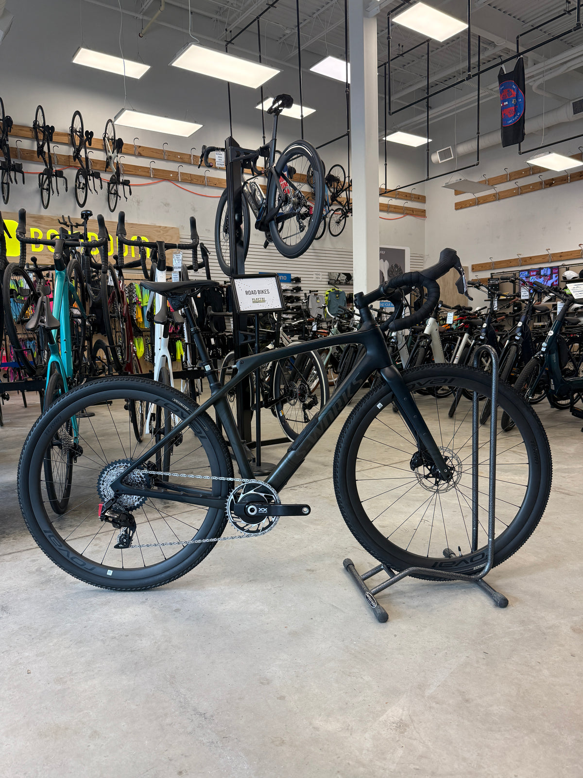 specialized bikes gravel Diverge S-WORKS Bike, SRAM Forc… Speed(RPM):3V 26rpm/min 30% Off road trails while delivering Oxford Wildcats Apparel &
