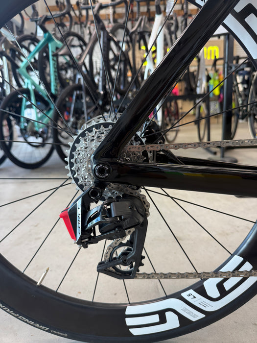 Colnago Y1Rs - SRAM Force E1, ENVE WS SES 4.5 Wheels