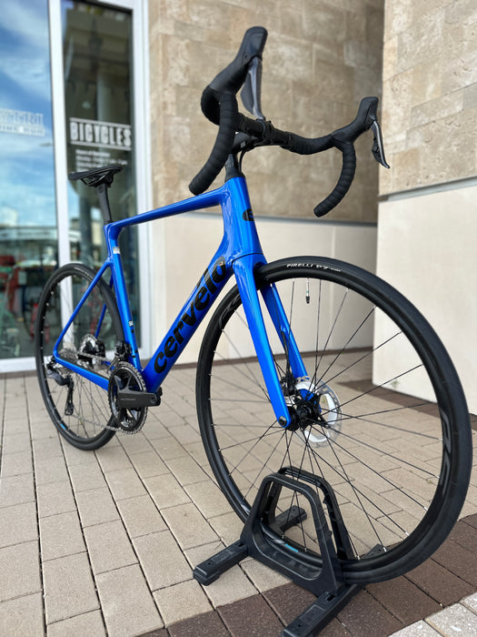 Cervélo Soloist Shimano Ultegra Di2 12 Speed, Shimano wheels