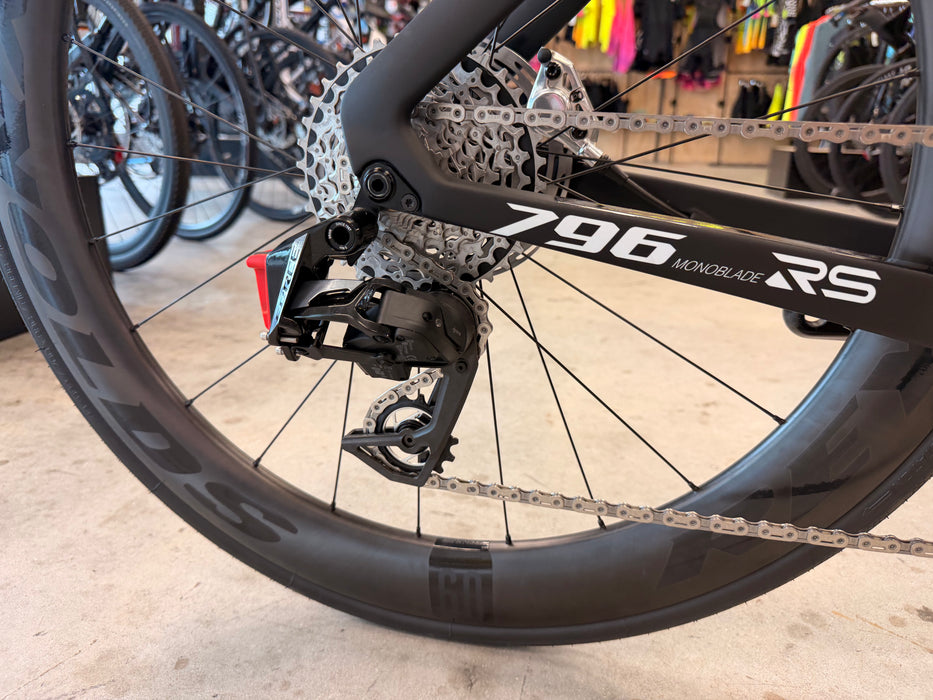 LOOK 796 Monoblade 2 Disc, SRAM Force AXS, Reynolds AR60 Wheelset