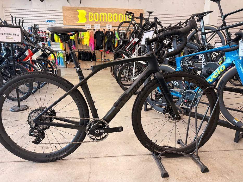 Specialized Diverge S-WORKS Gravel Bike, SRAM Force E1, Carbon wheels, size 56CM, 2024 - USED