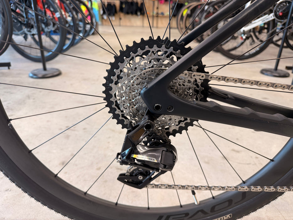 Specialized Diverge S-WORKS Gravel Bike, SRAM Force E1, Carbon wheels, size 56CM, 2024 - USED