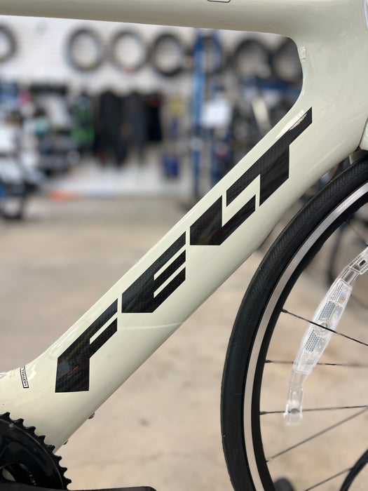 Felt B | Performance | 105