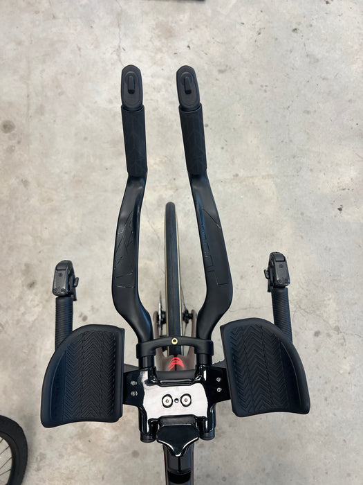 Close-up of the P5 Carbon Basebar EX14 Riser Carbon Extensions