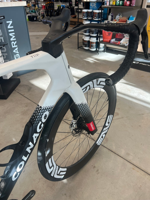 Colnago Y1Rs - SRAM Red E1, ENVE WS SES 6.7 Wheels
