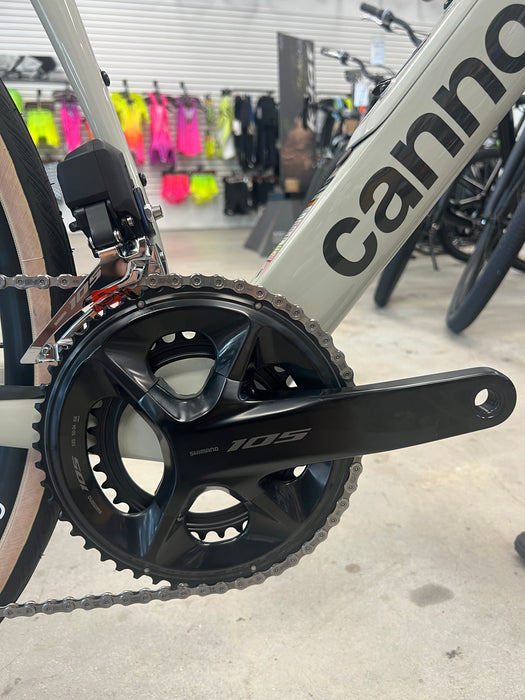 Cannondale Synapse Carbon 4 Road bike, Shimano 105 Di2