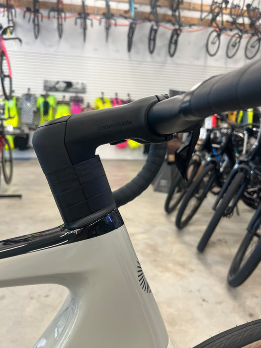 Cannondale Synapse Carbon 4 Road bike, Shimano 105 Di2