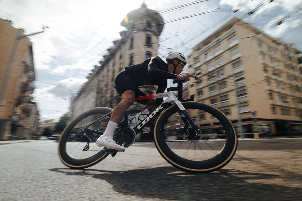 LOOK 795 Blade RS 3, Dura Ace Di2, Mavic Comete SLR 50 Wheelset - Road Bike