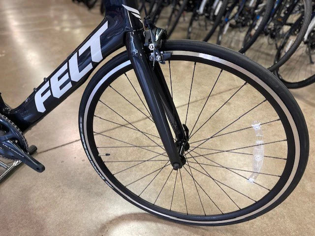 Felt B | Performance | 105 - Black