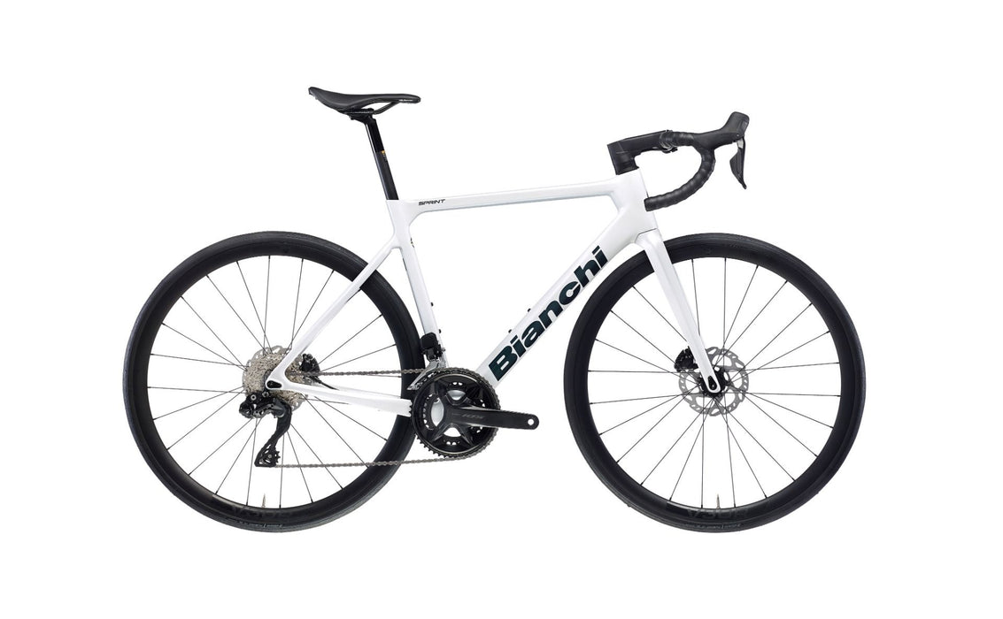 bianchi disc brake road bike Aria Ultegra - 2021, 59cm and the XE is the pavement Specialissima - Bianchi